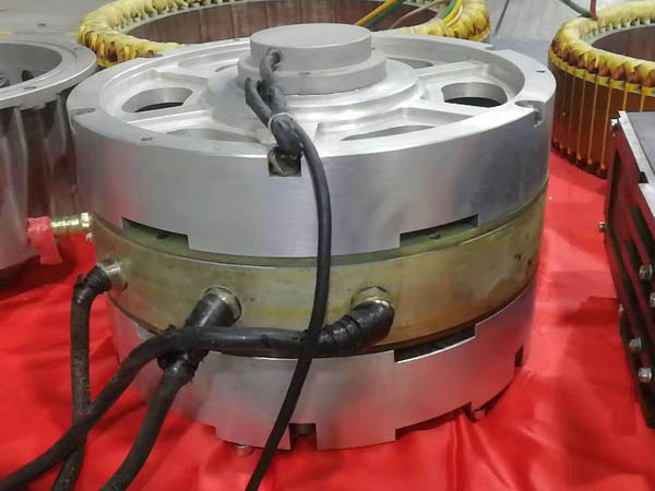 輪轂電機的驅(qū)動方式有哪些，不同方式的優(yōu)缺點